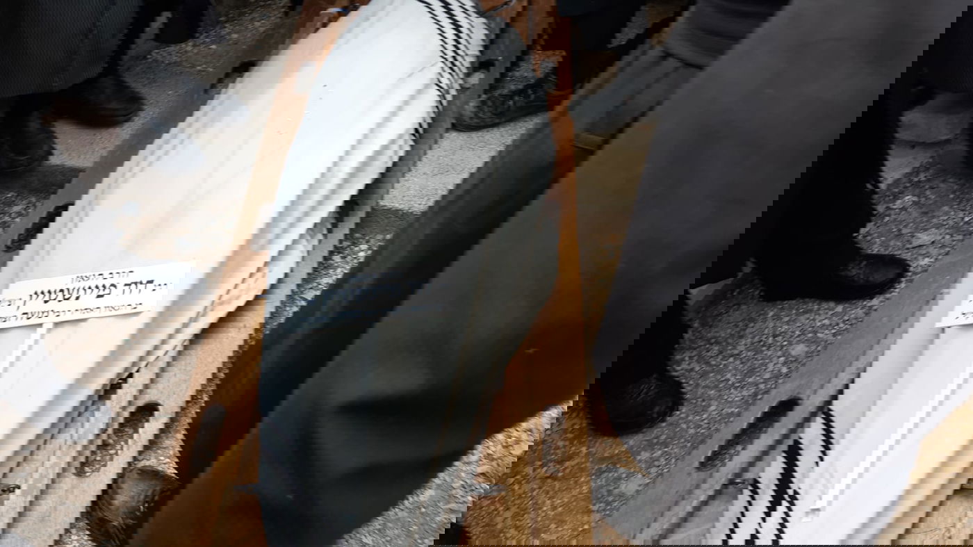 תיעוד נרחב: הלוויתו של ה'פוסק' האמריקני, בישראל