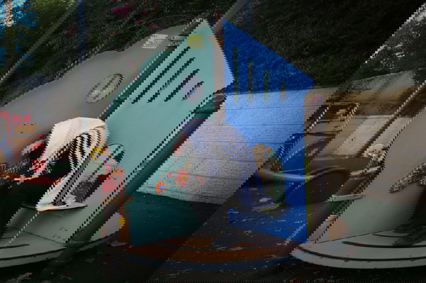 ה'קפסולות' של מתפללי שכונת הר נוף; צפו