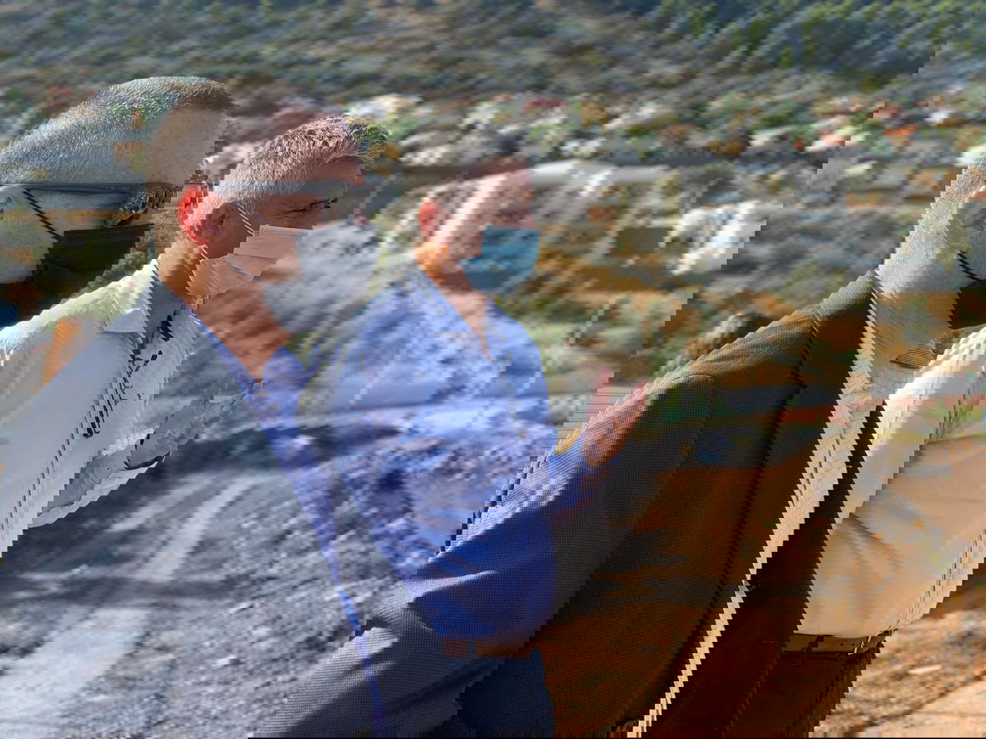 שר המדע ירד לשטח והצדיע לחסידי גור