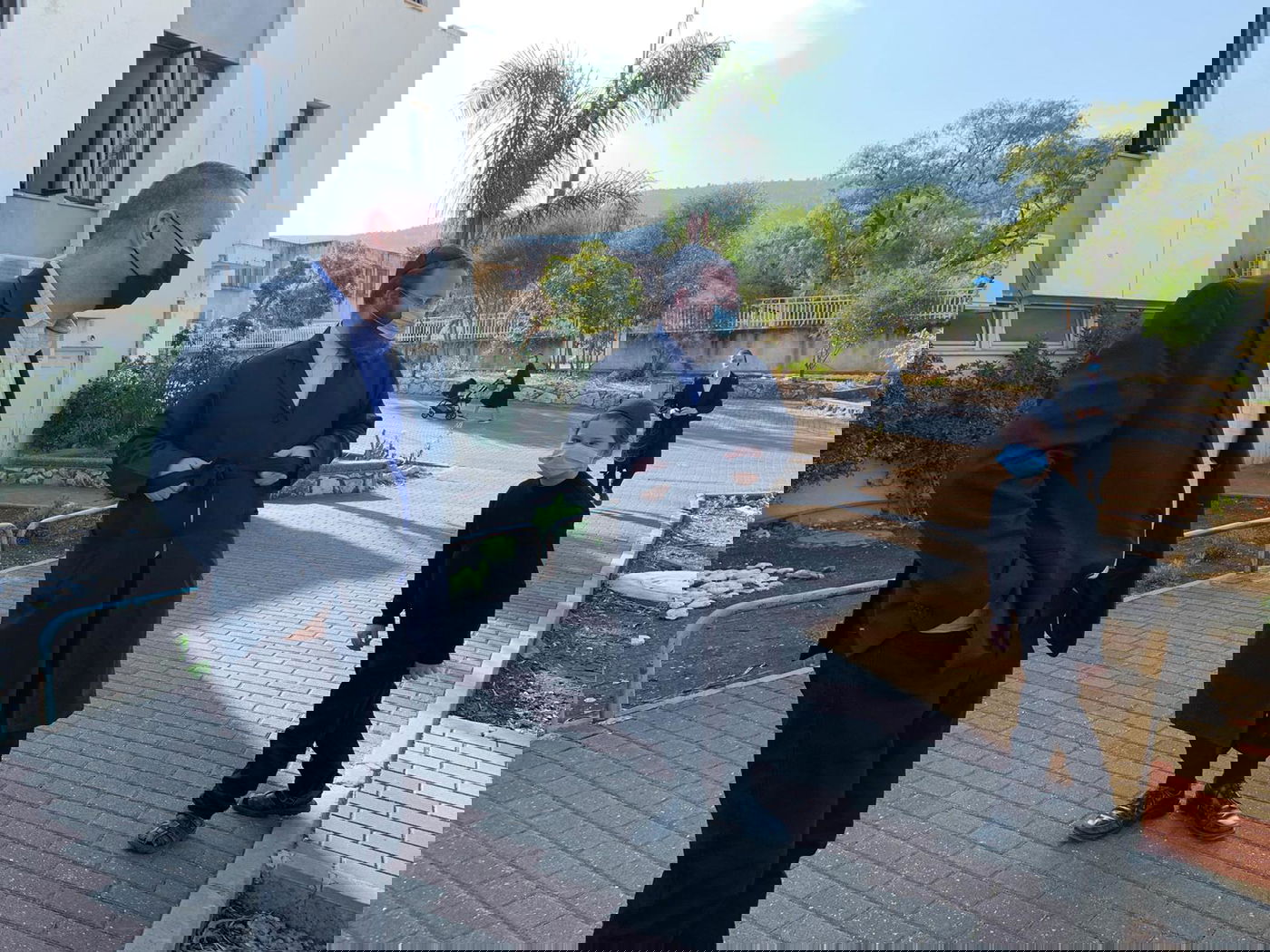 שר המדע ירד לשטח והצדיע לחסידי גור