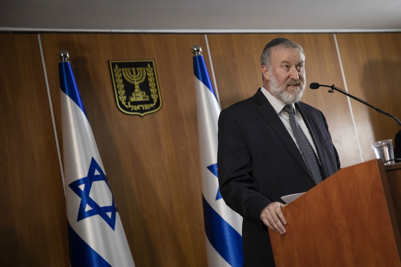 מנדלבליט מבהיר לנתניהו: הסדר ניגוד העניינים - מחייב