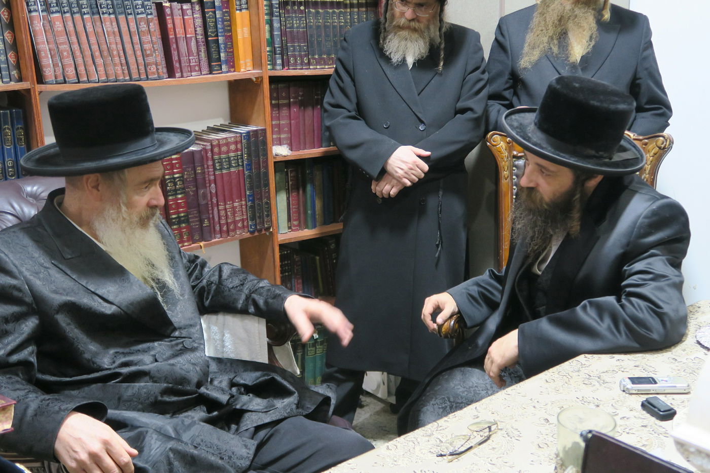 האדמו''ר מפיטסבורג בביקור אצל האדמו''ר מהאורנסטייפל