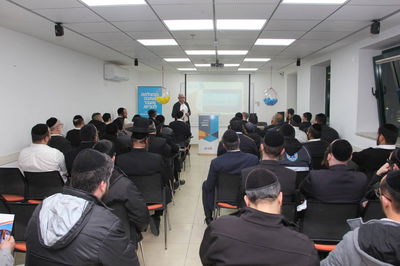 מאז הקמתו סיפק המרכז שירותים שונים ללמעלה מ-25,000 חרדים