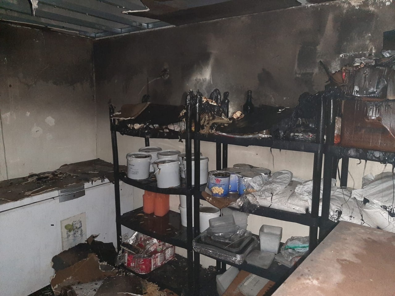 בישיבה בחיפה: מקרר עלה באש וגרם נזק