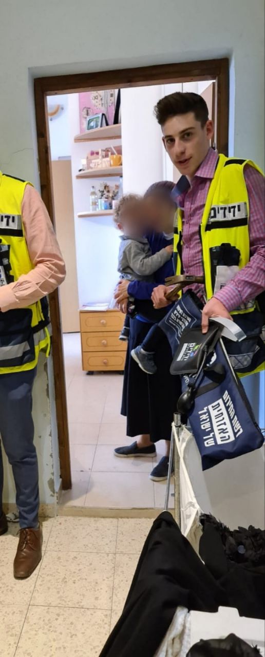 ילד קטן ננעל בחדר בביתו - עד שחולץ בשלום