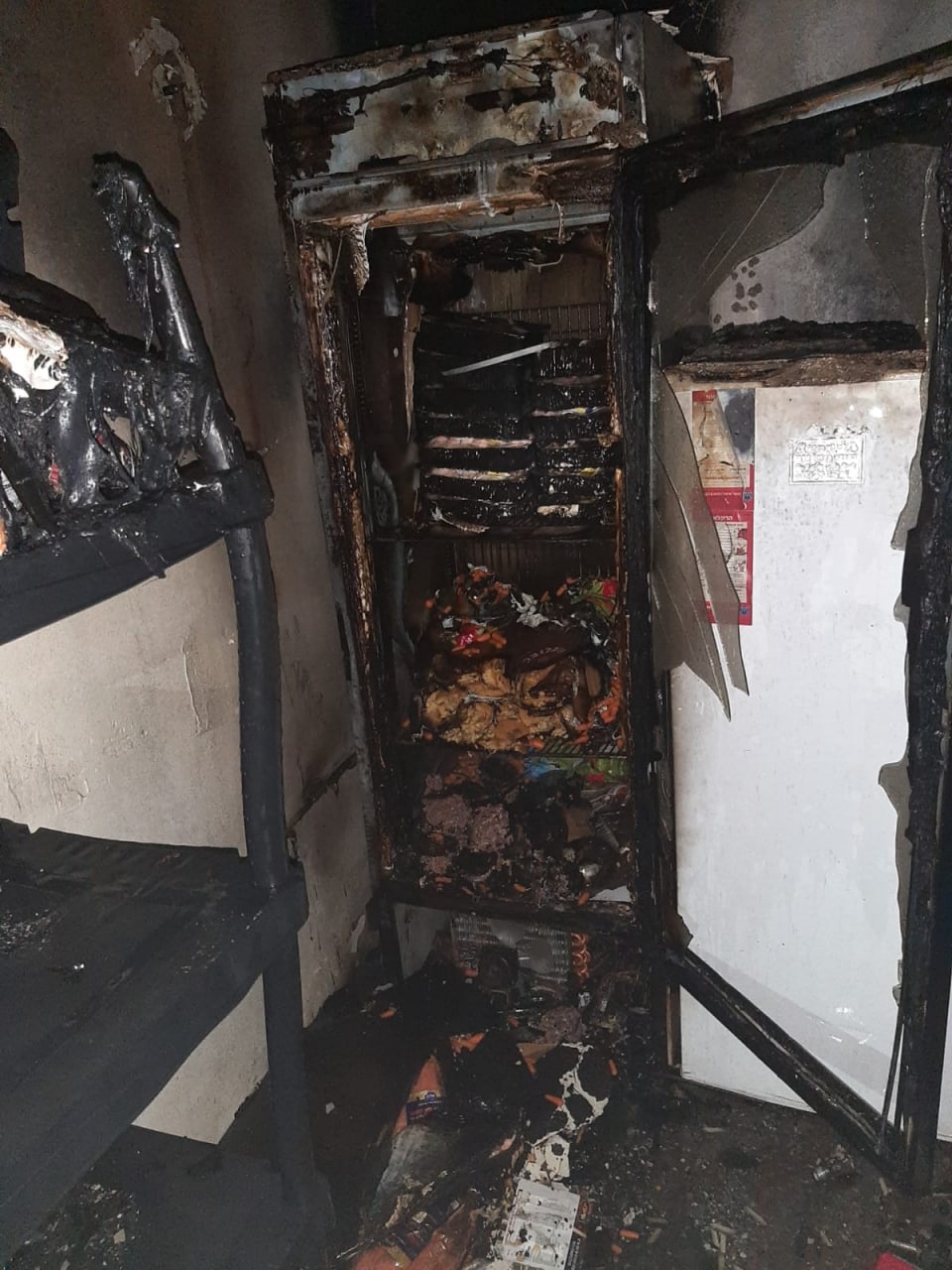 בישיבה בחיפה: מקרר עלה באש וגרם נזק