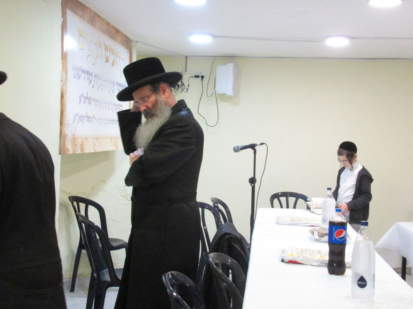 ב"ב: באבוב חנכו בית מדרש חדש וקבעו מזוזה