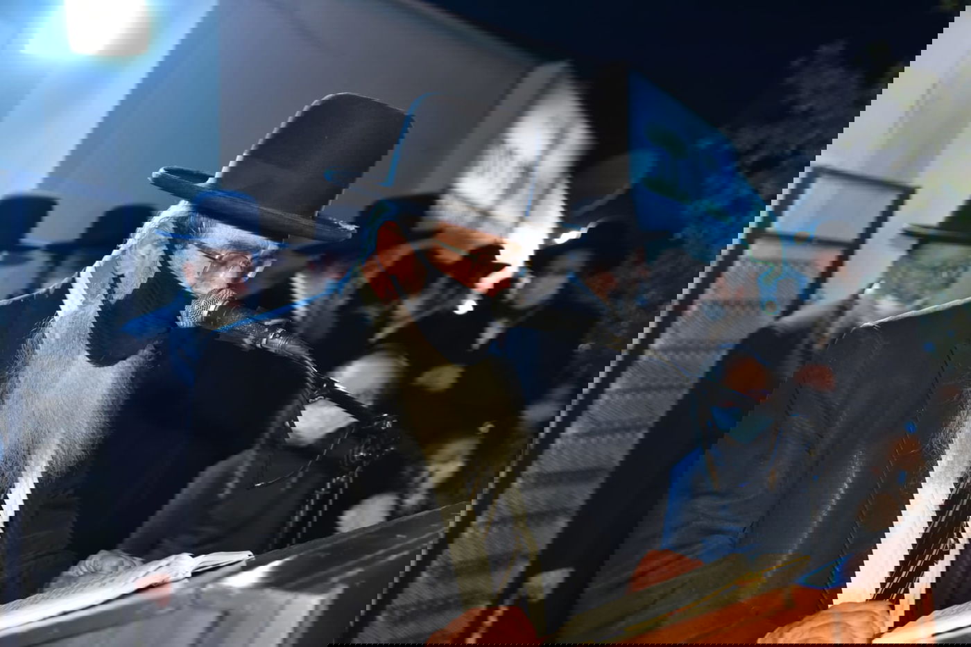 חסידי גור הפגינו: "משמיצים את צדיק הדור"