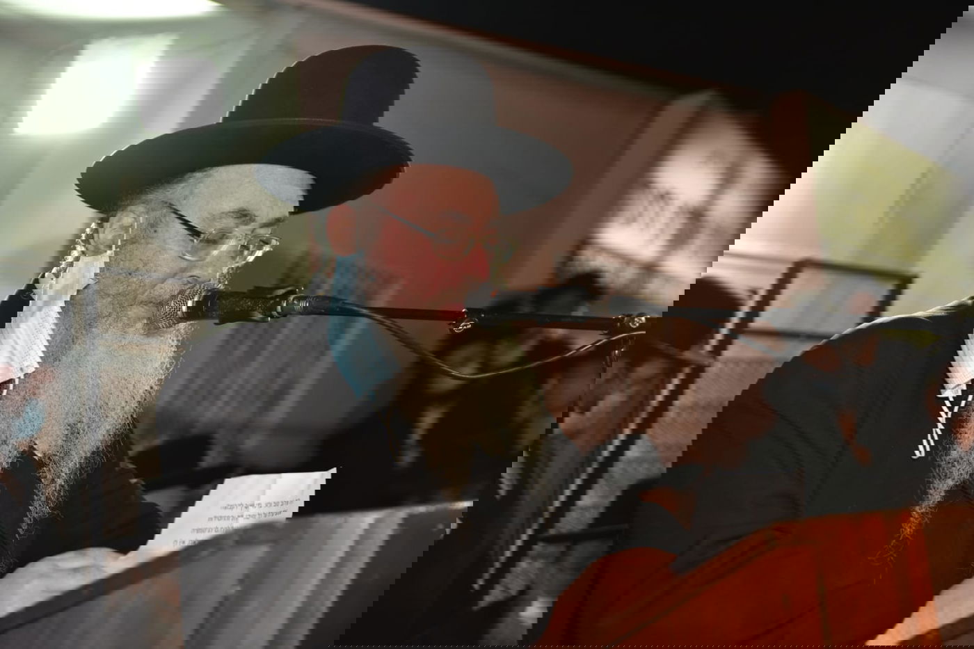 חסידי גור הפגינו: "משמיצים את צדיק הדור"