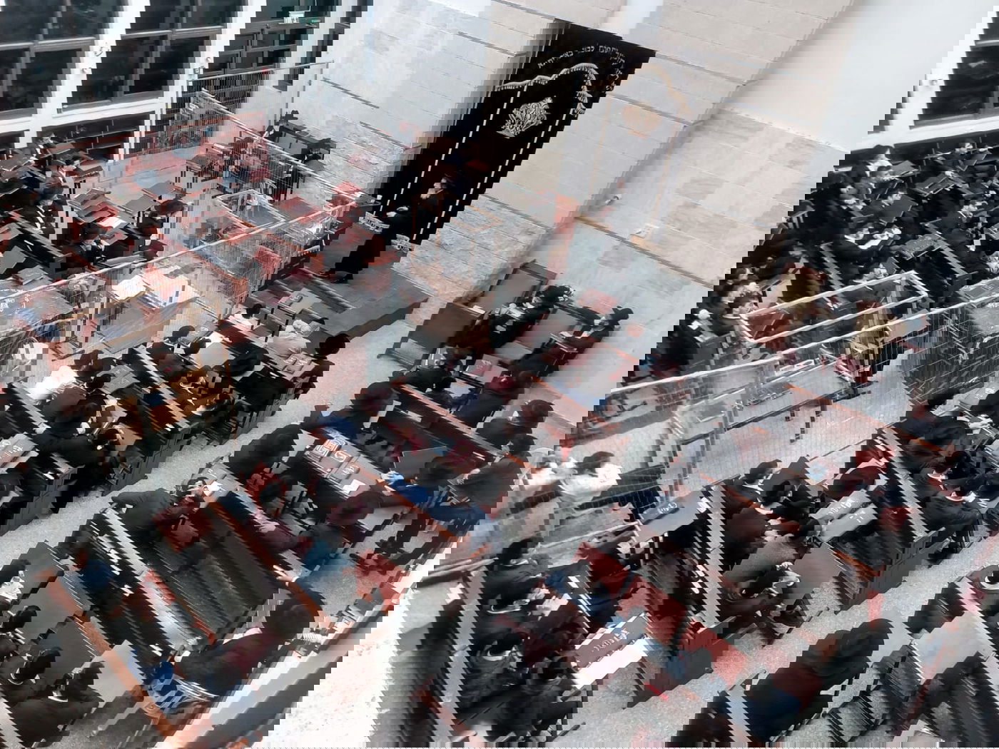 עצרת התעוררות בישיבת ראדין עם המשפיע החסידי