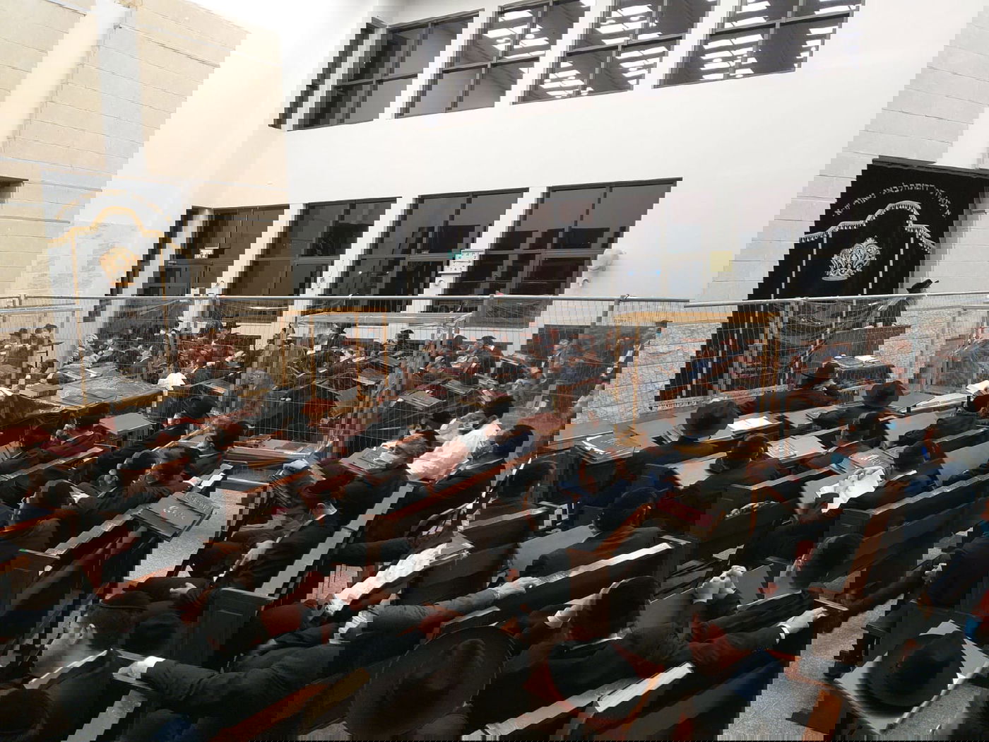 עצרת התעוררות בישיבת ראדין עם המשפיע החסידי