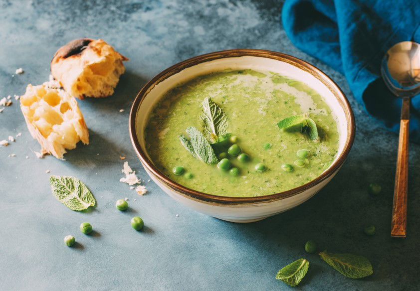 מרק אפונה פשוט וטעים
