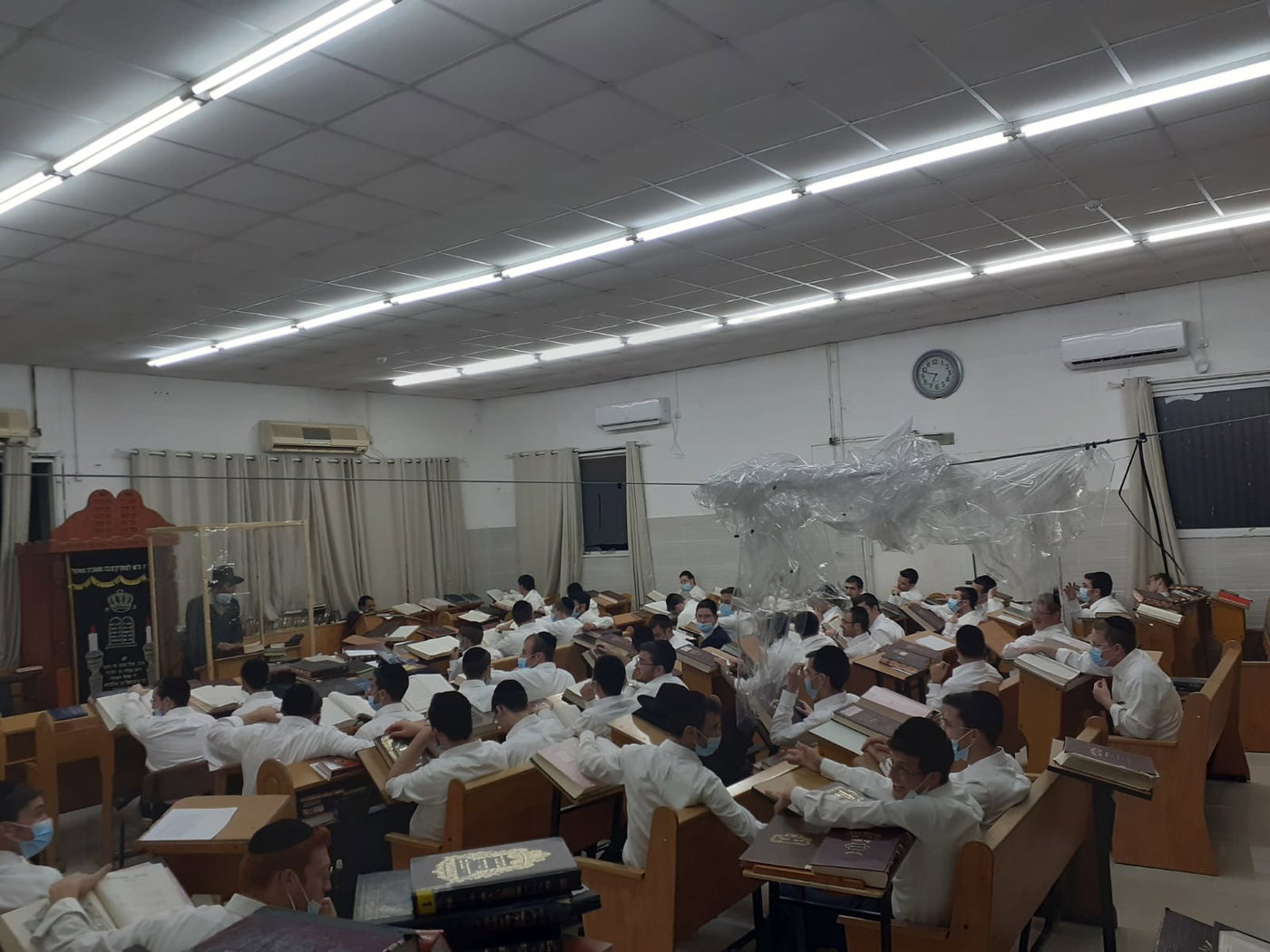 ר"י חברון הגיעו לבקר בסניף הישיבה בחדרה