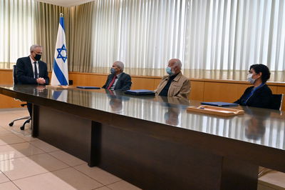 בני גנץ הקים ועדת בדיקה לפרשת הצוללות