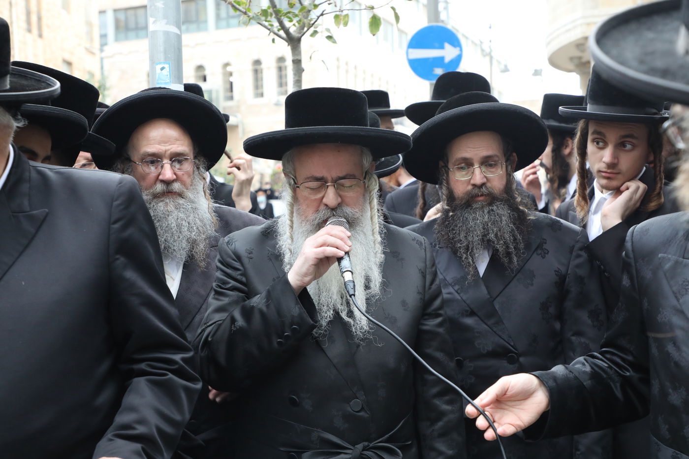 ירושלים ליוותה למנוחות את הרבנית הלברשטאם ע"ה