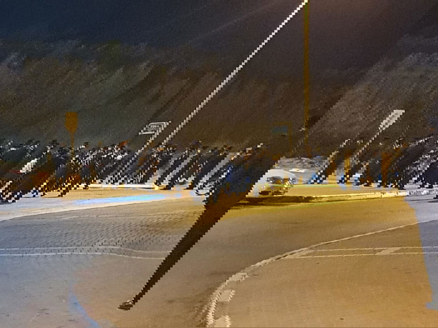 המחאה בביתר עילית: רבני באיאן הורו להפגין - וחזרו בהם