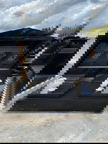 עיצוב של מצבות זו עבודה מדויקת אשר מצריכה ידע ומיומנות