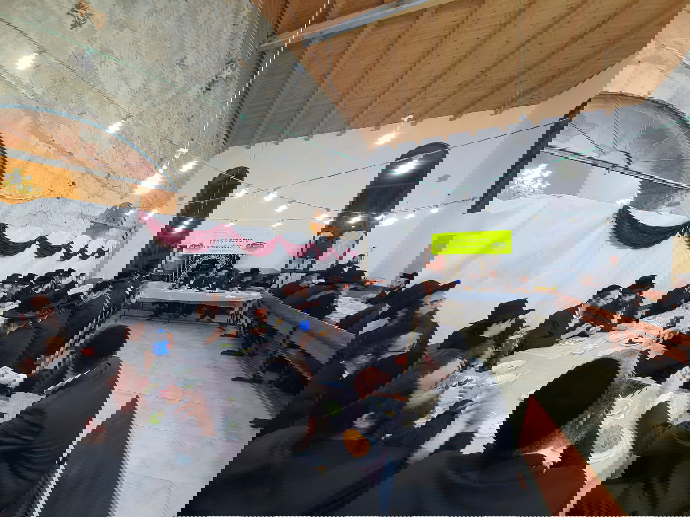 חסידי לעלוב בצפת סיימו את מסכת עירובין