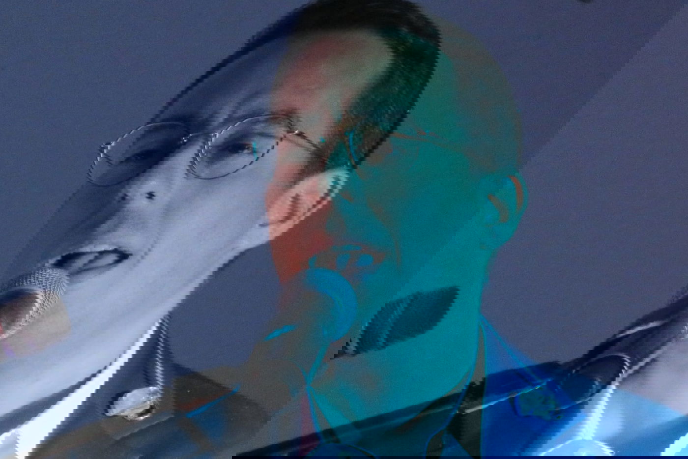 בחורי הישיבה הסגורים בקפסולות נהנו ממופע מוזיקלי • צפו