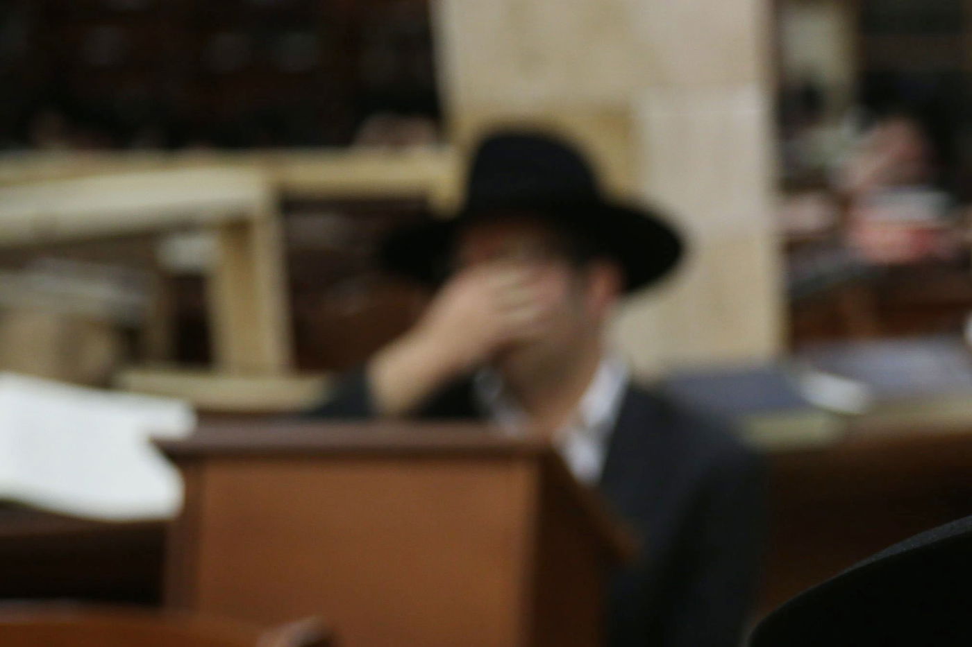 האם ישנה חובה להתפלל תפילת ערבית?!