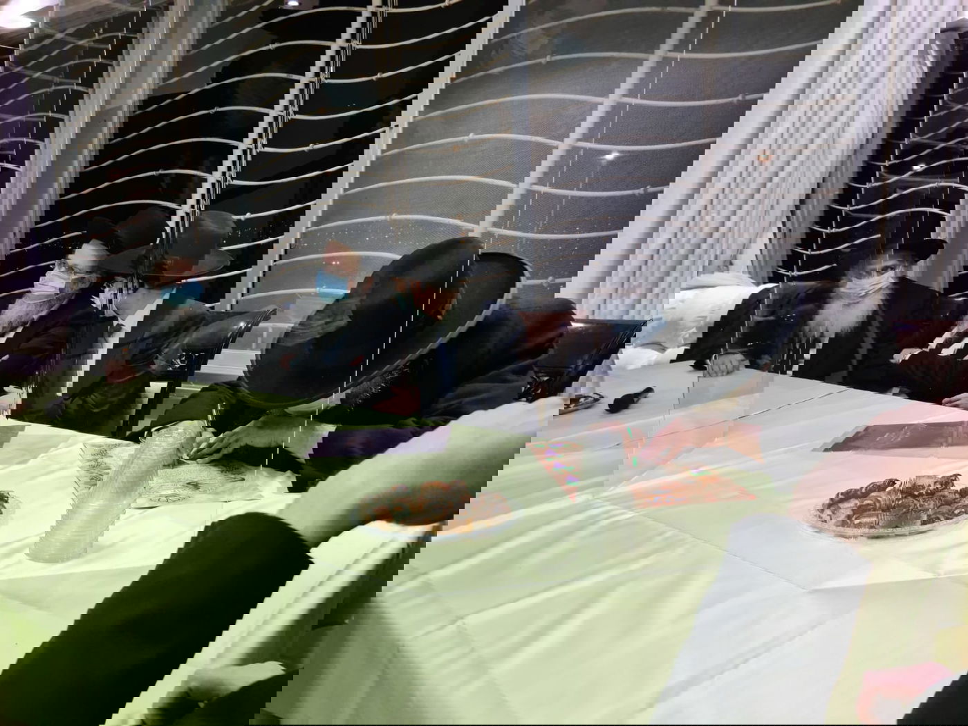 שמחה ב'מיר' ו'תפרח': נכדת הגר"א פילץ והגר"ב קרליבך - התארסה