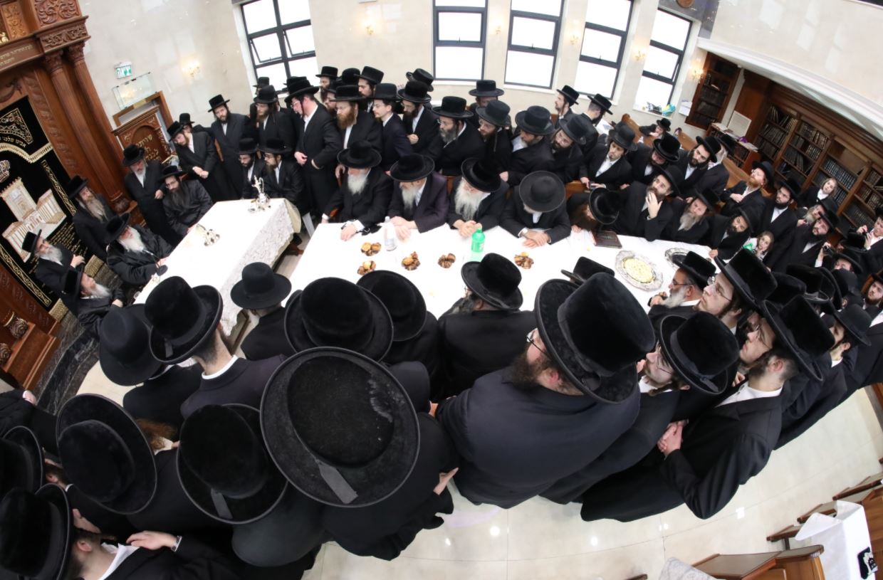 האדמו"ר מצאנז בביקור בביהמ"ד החדש צאנז בירושלים