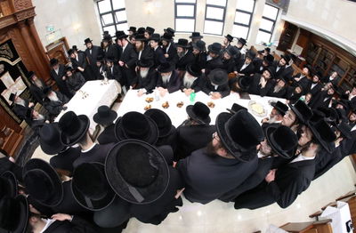 האדמו"ר מצאנז בביקור בביהמ"ד החדש צאנז בירושלים