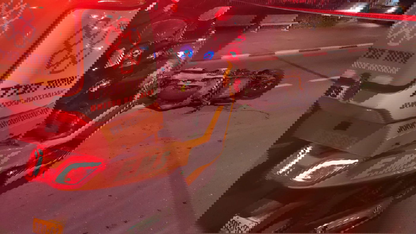 צעיר שרכב על אופנוע נהרג בטיילת בבת ים