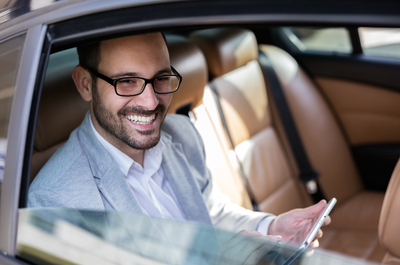 יש פתרון להכל: 4 טיפים שיעזרו לך להשיג קול גברי יותר