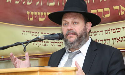 חסידי ויז'ניץ תכננו הפגנה נגד ראש העיר גוטרמן וחזרו בהם