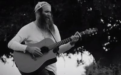 עודד מנשרי בסינגל חדש: "היינו כחולמים"