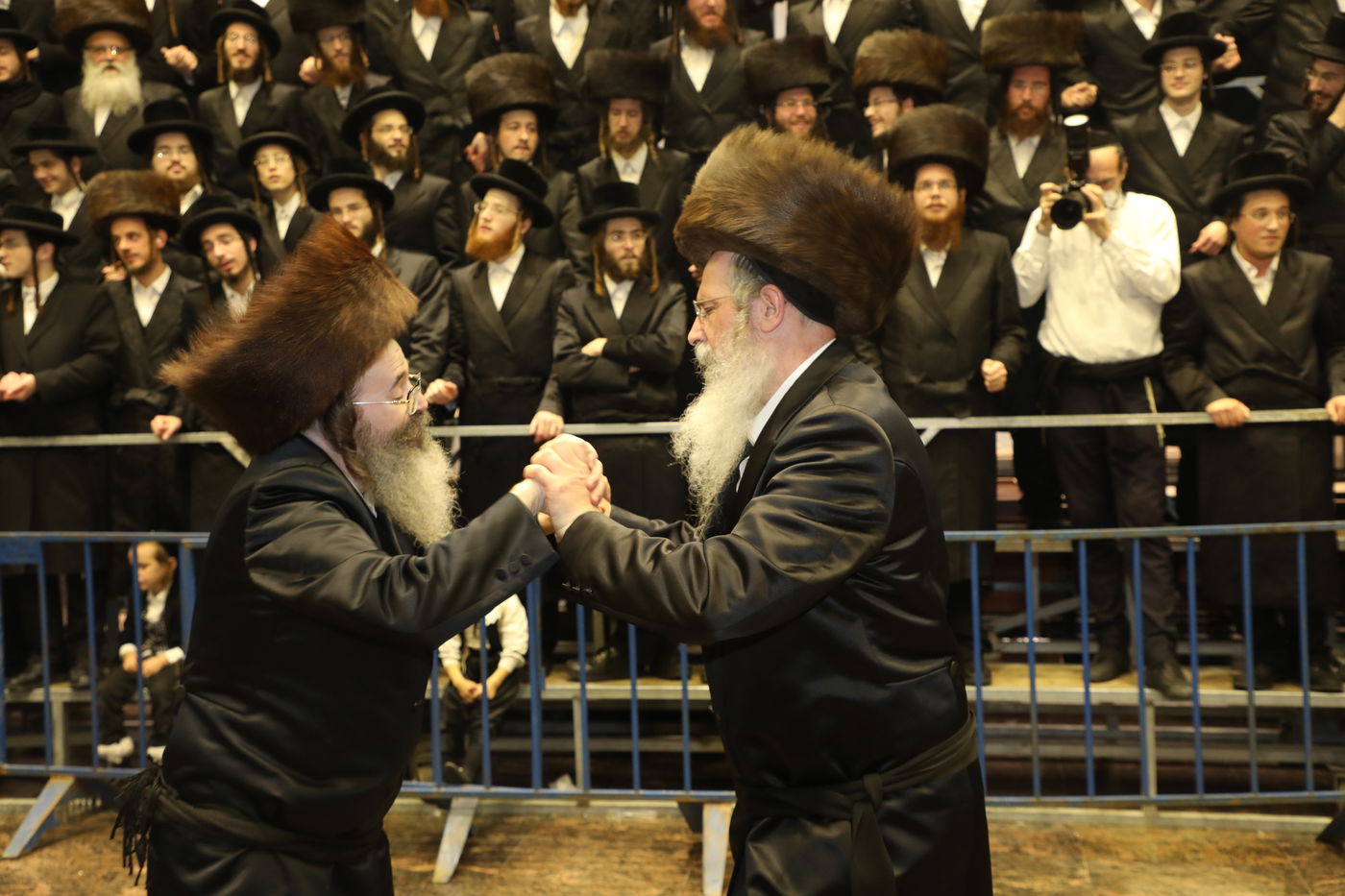 תיעוד: שמחת החתונה בחסידות 'תולדות משה'