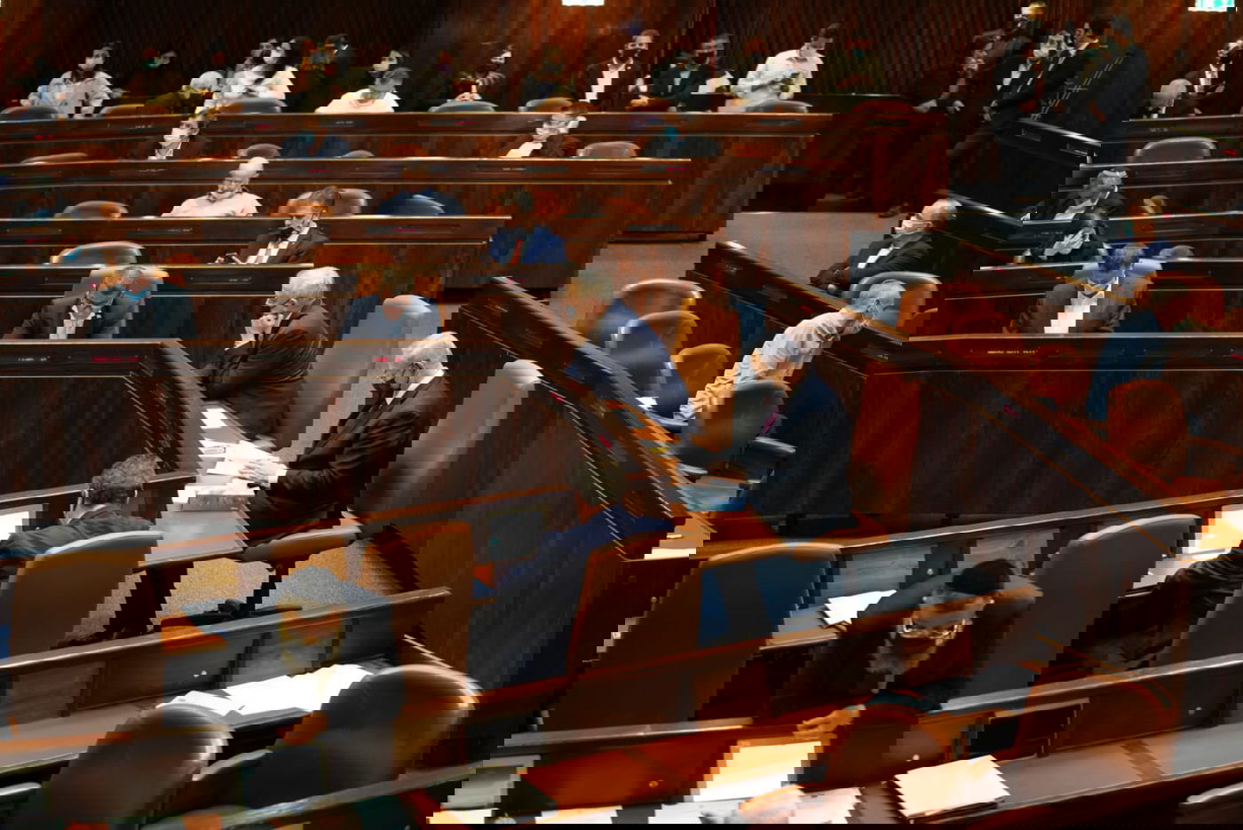 דרמה פוליטית: הקדמת הבחירות אושרה בכנסת, ברוב גדול