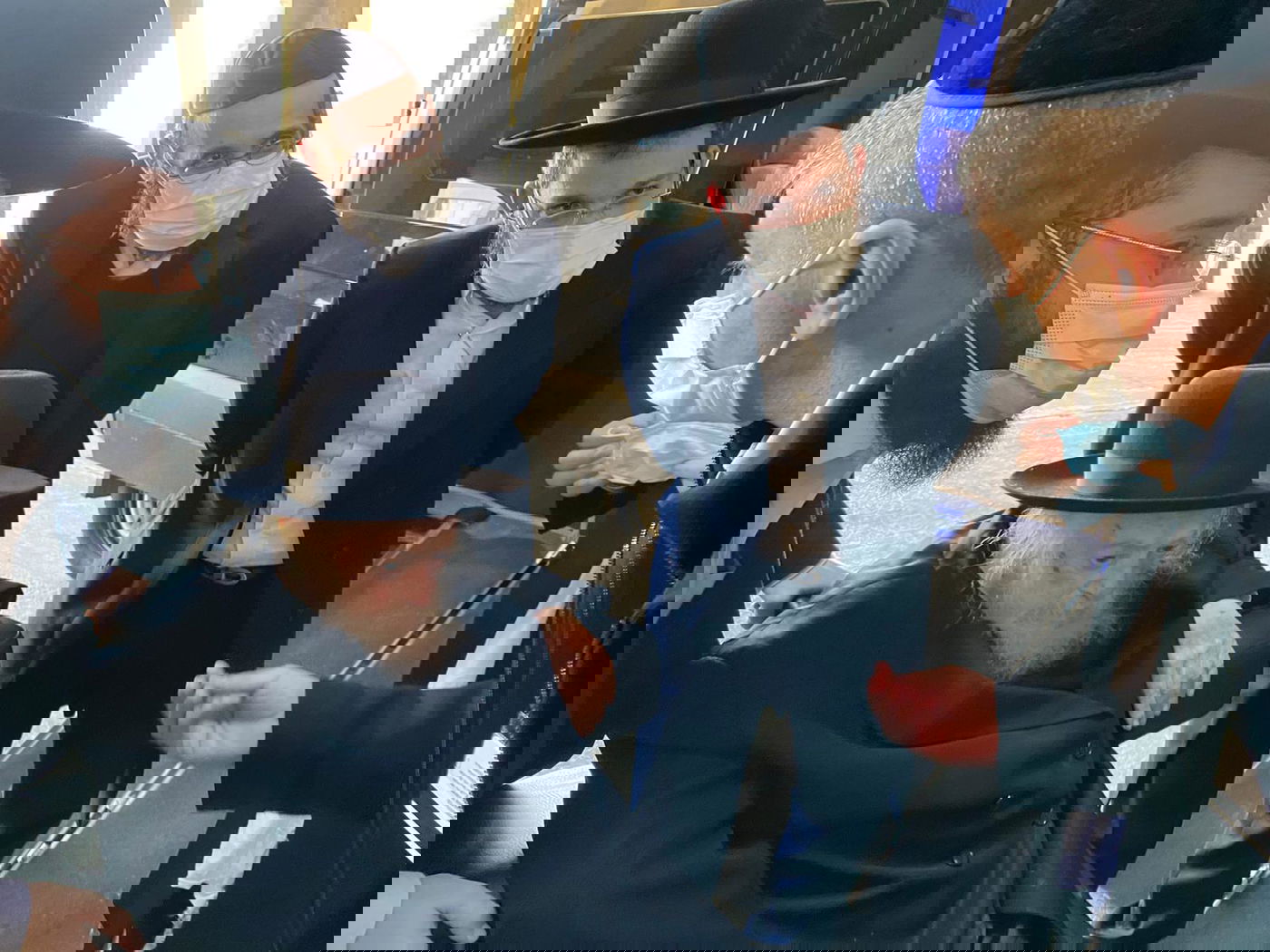 מרן הגר"ח קנייבסקי ב'ווארט' לנינו, ובביקור אצל בנו בבית החולים