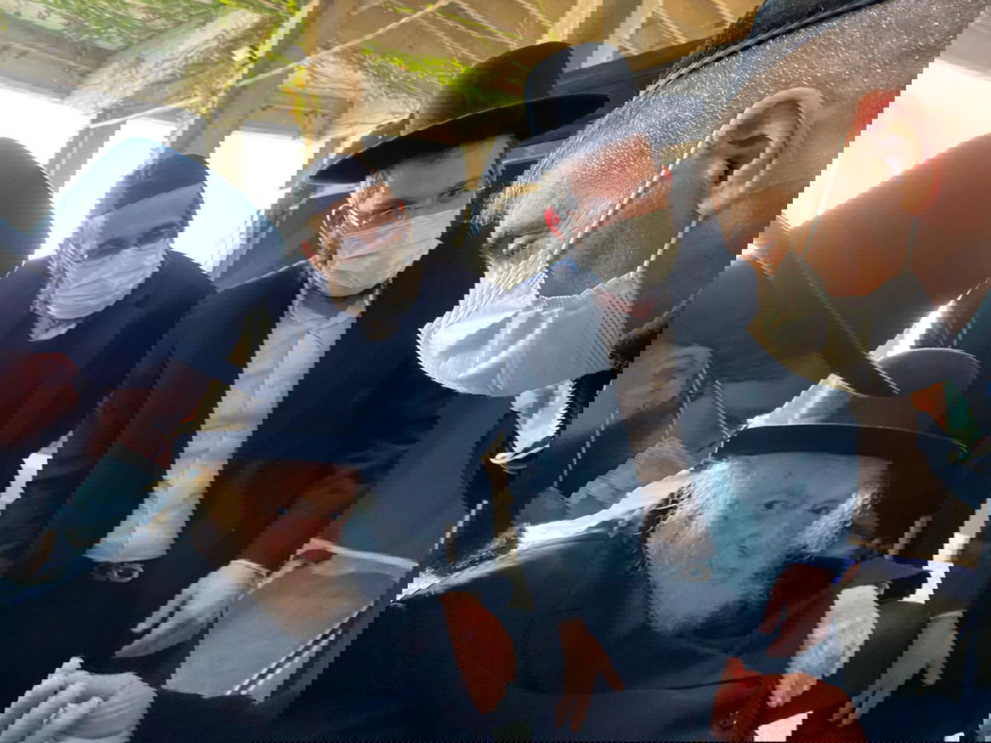 מרן הגר"ח קנייבסקי ב'ווארט' לנינו, ובביקור אצל בנו בבית החולים