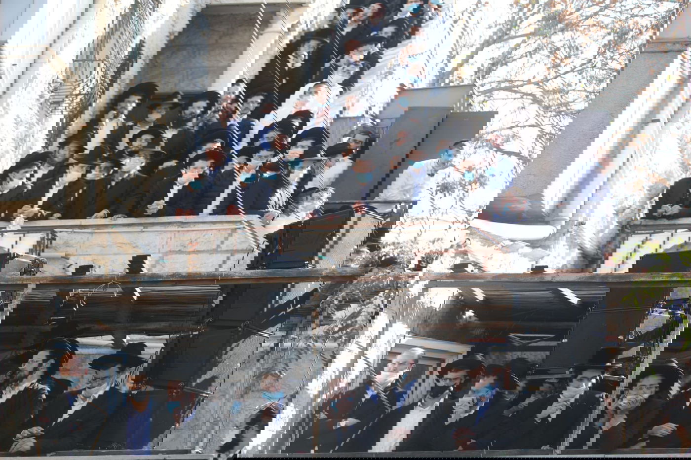 "ספר מוסר מהלך; הייתה לו הארת פנים מיוחדת לכל אחד"