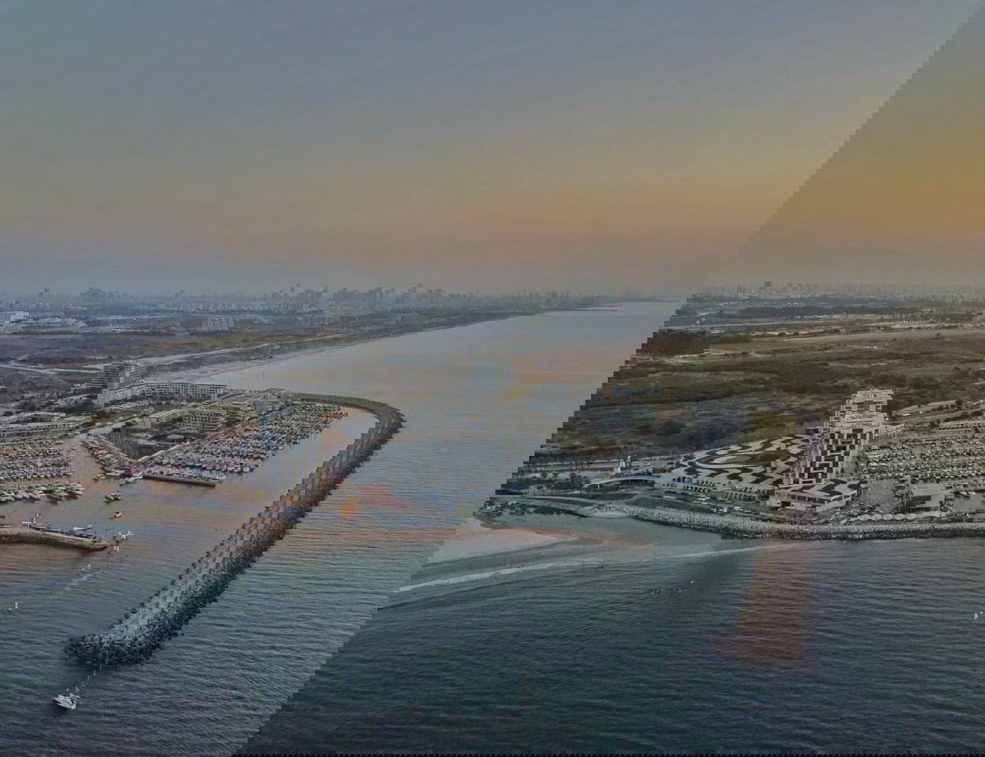 המעגן והספינות: סיור מצולם במרינה הרצליה