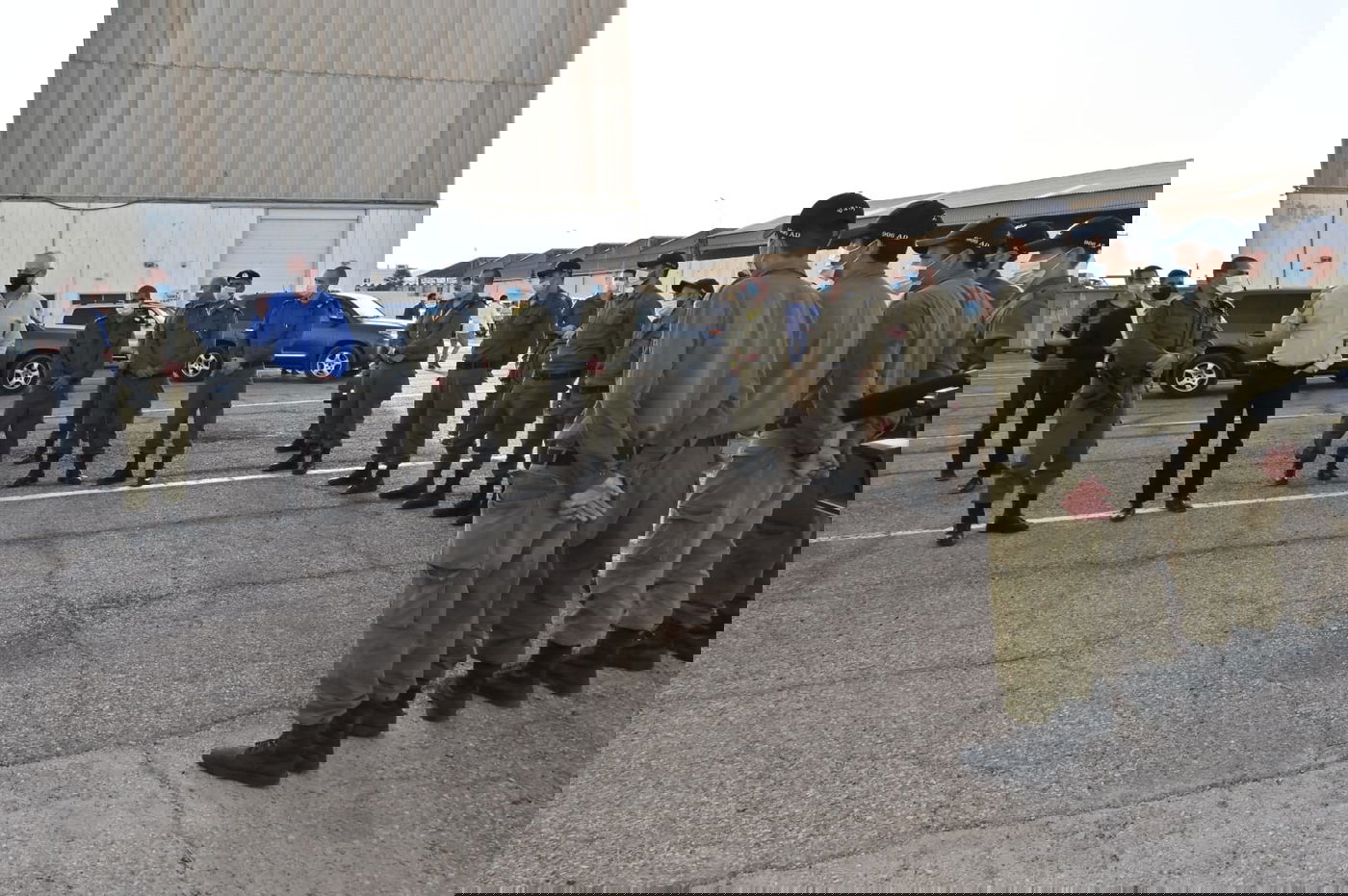 השר בני גנץ ביקר באילת והזהיר מ'סגר שלישי'