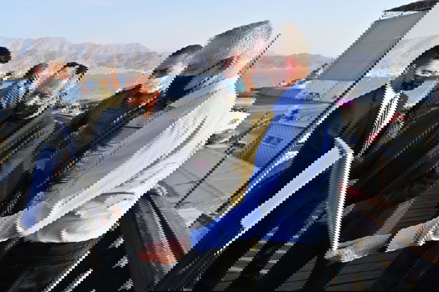 השר בני גנץ ביקר באילת והזהיר מ'סגר שלישי'