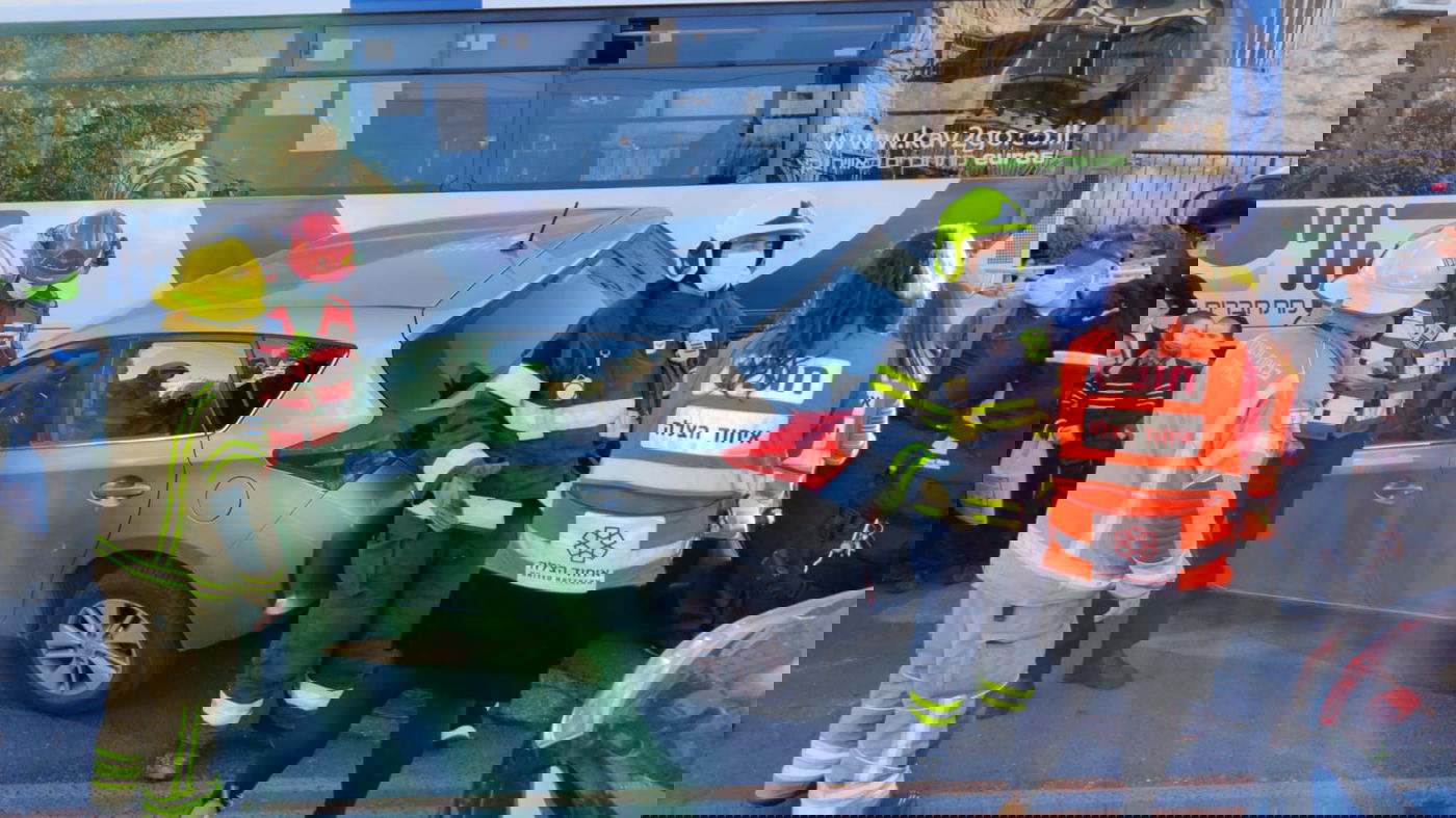 מונית, אוטובוס ורכב התנגשו ו'בר אילן' נחסם