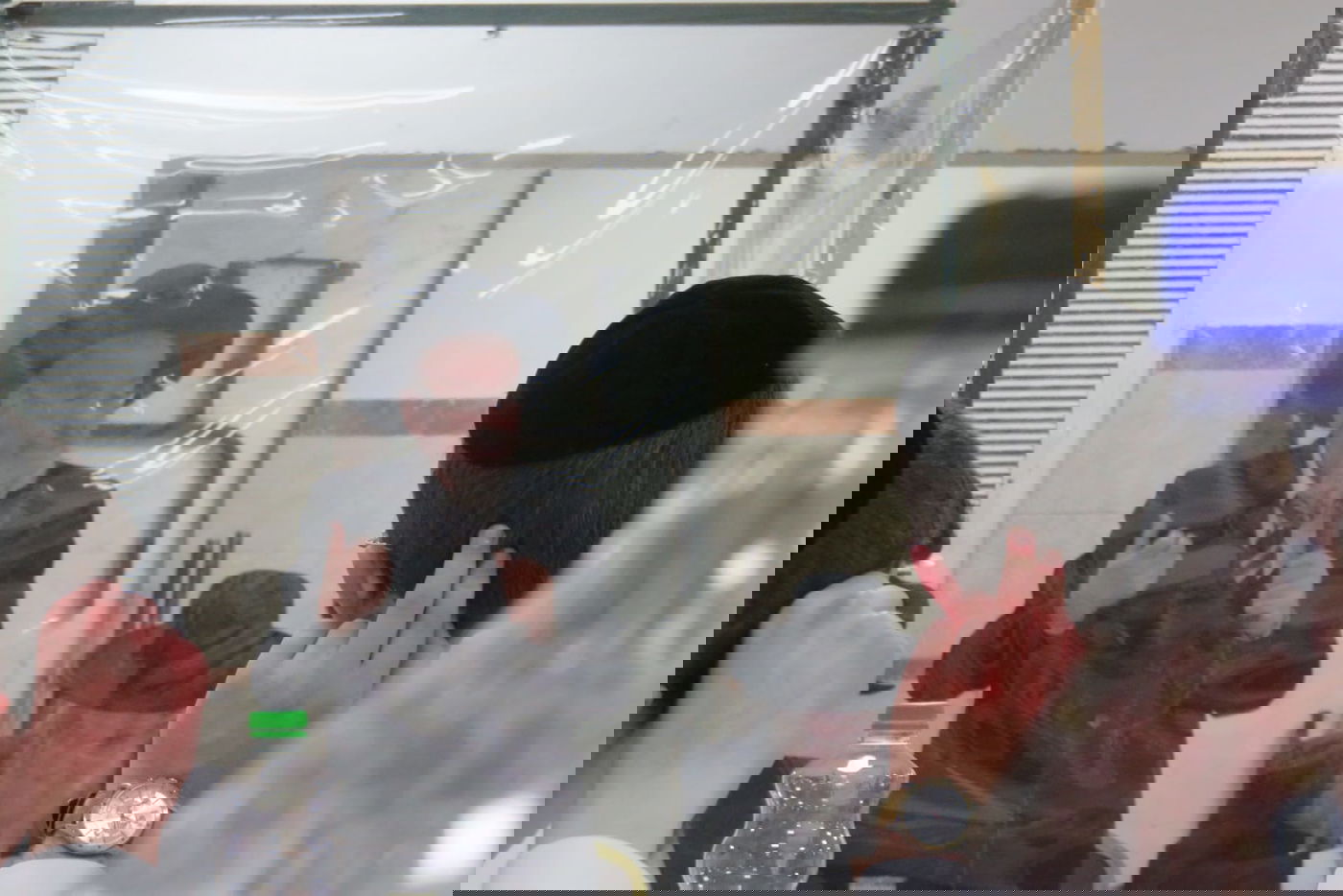 רגע לפני החופשה: מסיבת חנוכה ב'אור ישראל' • צפו