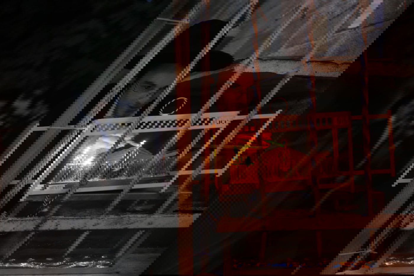 הדלקה 'בריסקאית': תלמידי הישיבה בירכו ושרו בכוונה