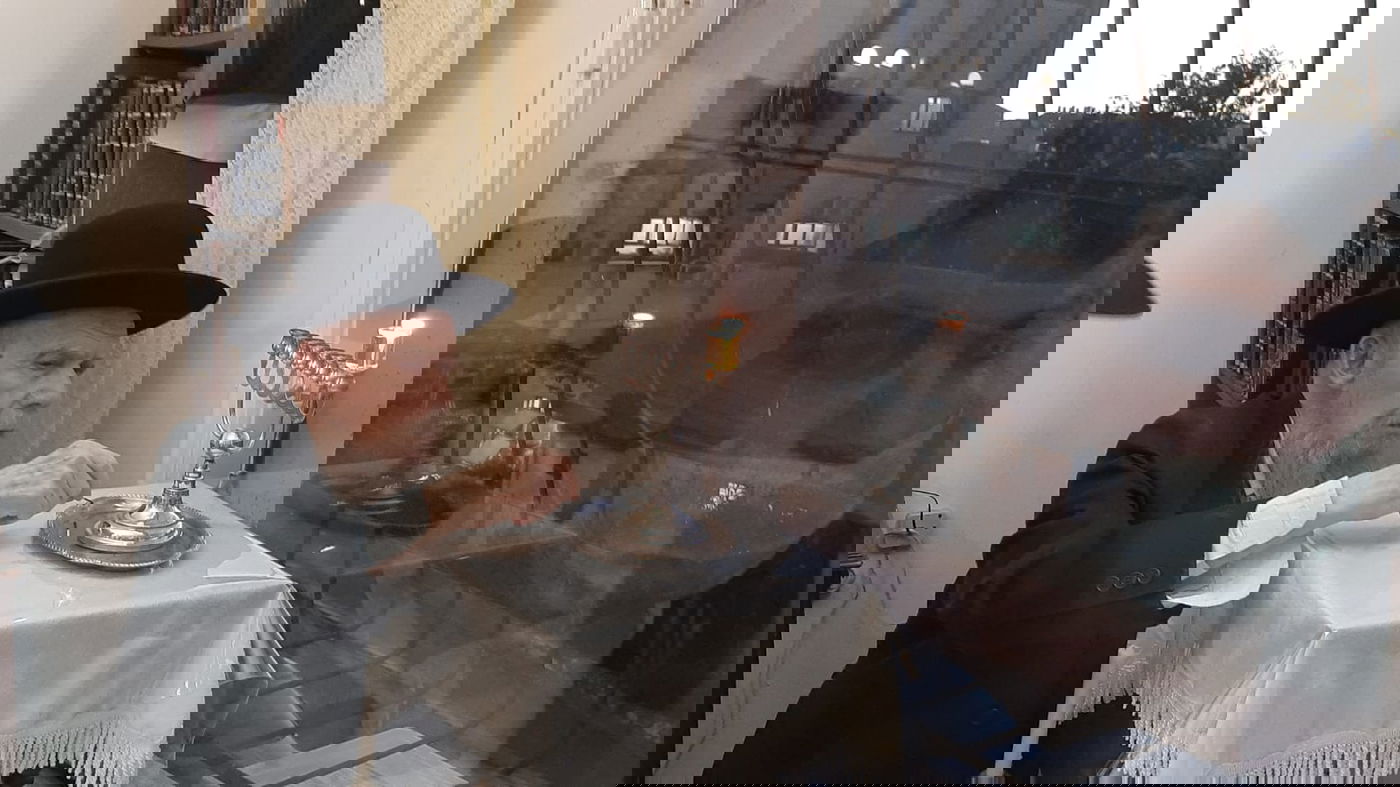 ראש הישיבה הגר"ג אדלשטיין הדליק נר ראשון • צפו