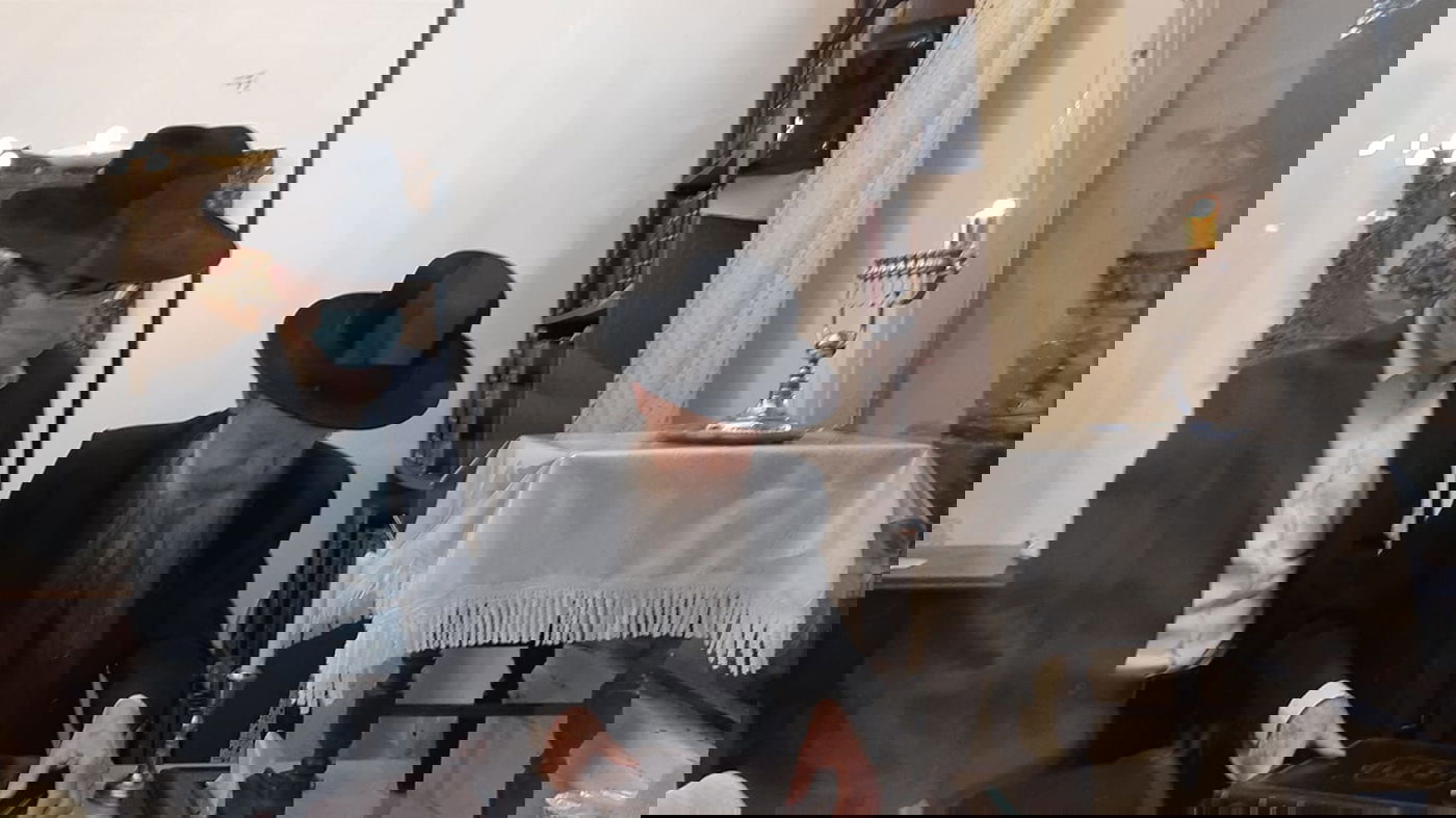 ראש הישיבה הגר"ג אדלשטיין הדליק נר ראשון • צפו