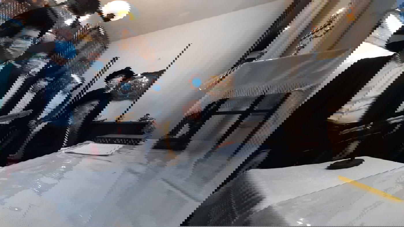 ראש הישיבה הגר"ג אדלשטיין הדליק נר ראשון • צפו