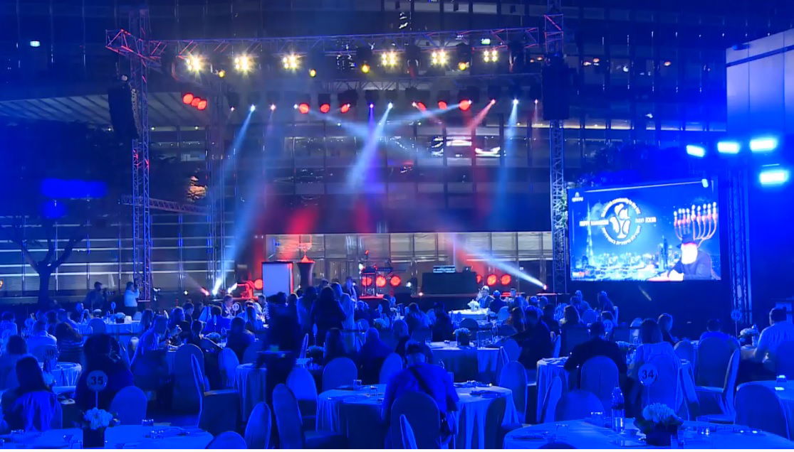 לראשונה בהיסטוריה: טקס הדלקת נרות חנוכה בדובאי. שידור חוזר