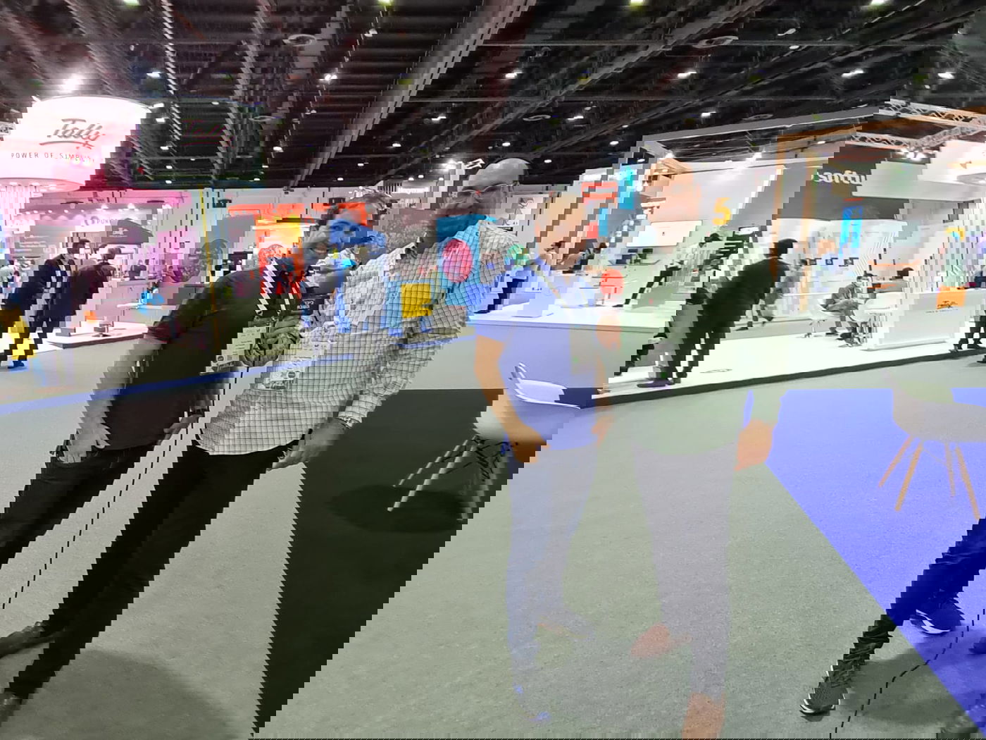 שליחי כיכר השבת לכנס GITEX ב'אמירויות'