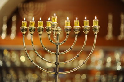 כך תנהגו בשבת ובמוצאי שבת של חג חנוכה