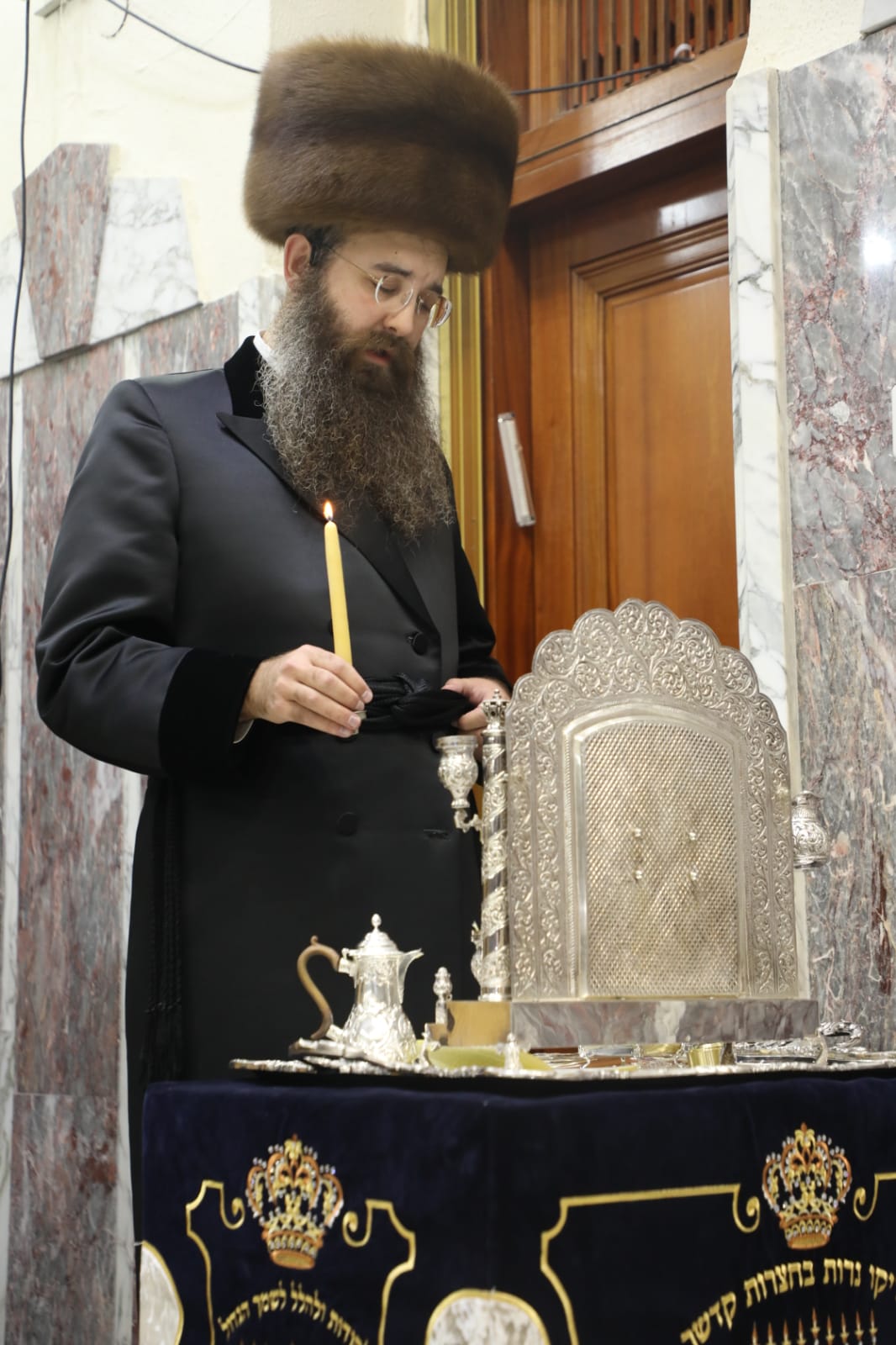 מעמד הדלקת נרות בסאדיגורה -ירושלים