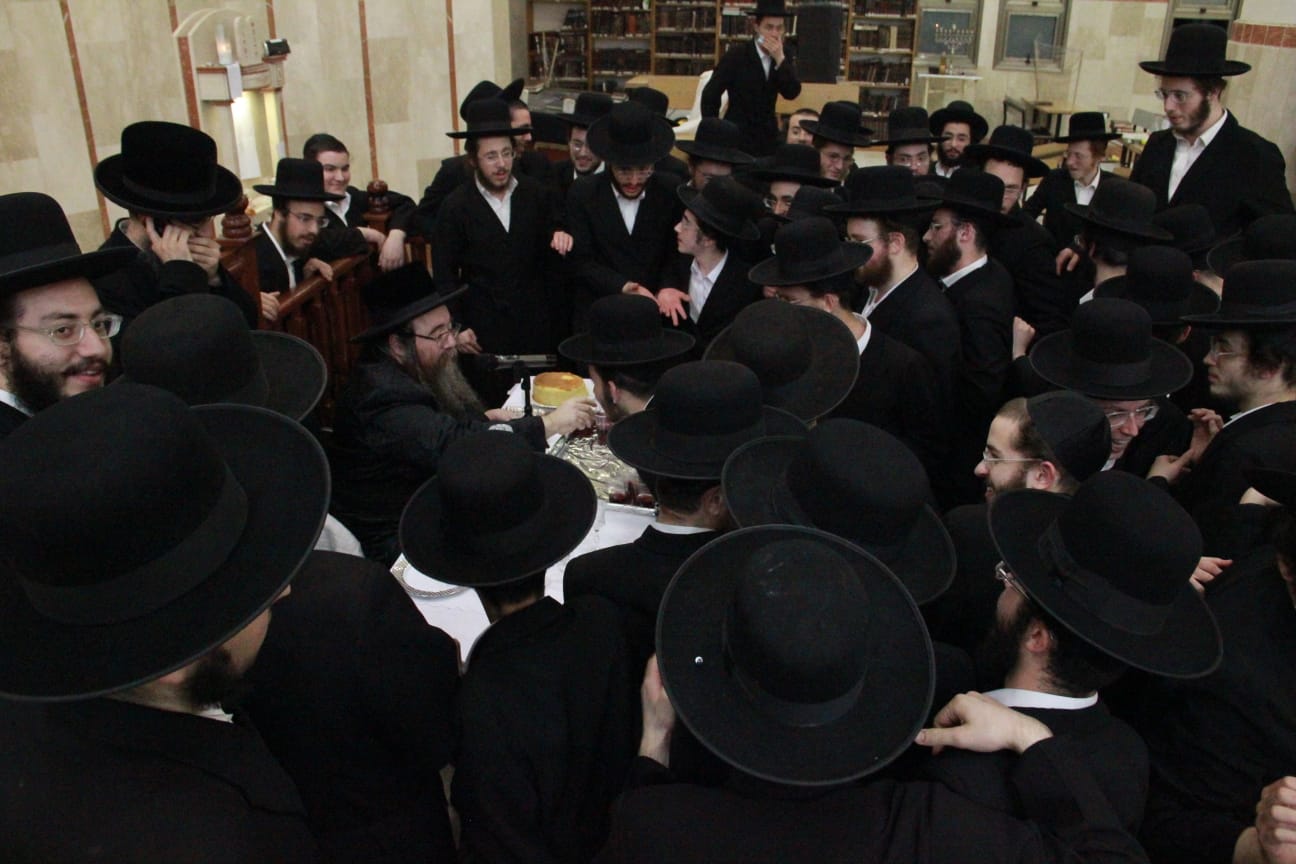 הרבי מווערצקי מסר שיעור תורה בישיבת גור